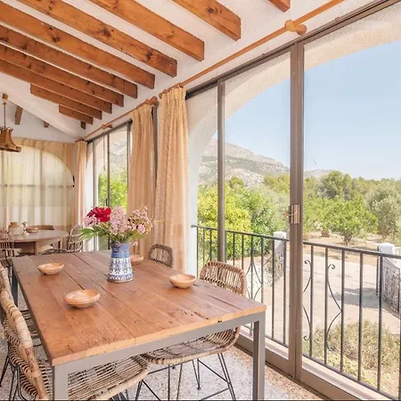 Casa La Plana Holiday home *